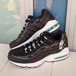 BRAND NEW Nike Air Max 95 - Sz 6.5Y or Wmn's 8
